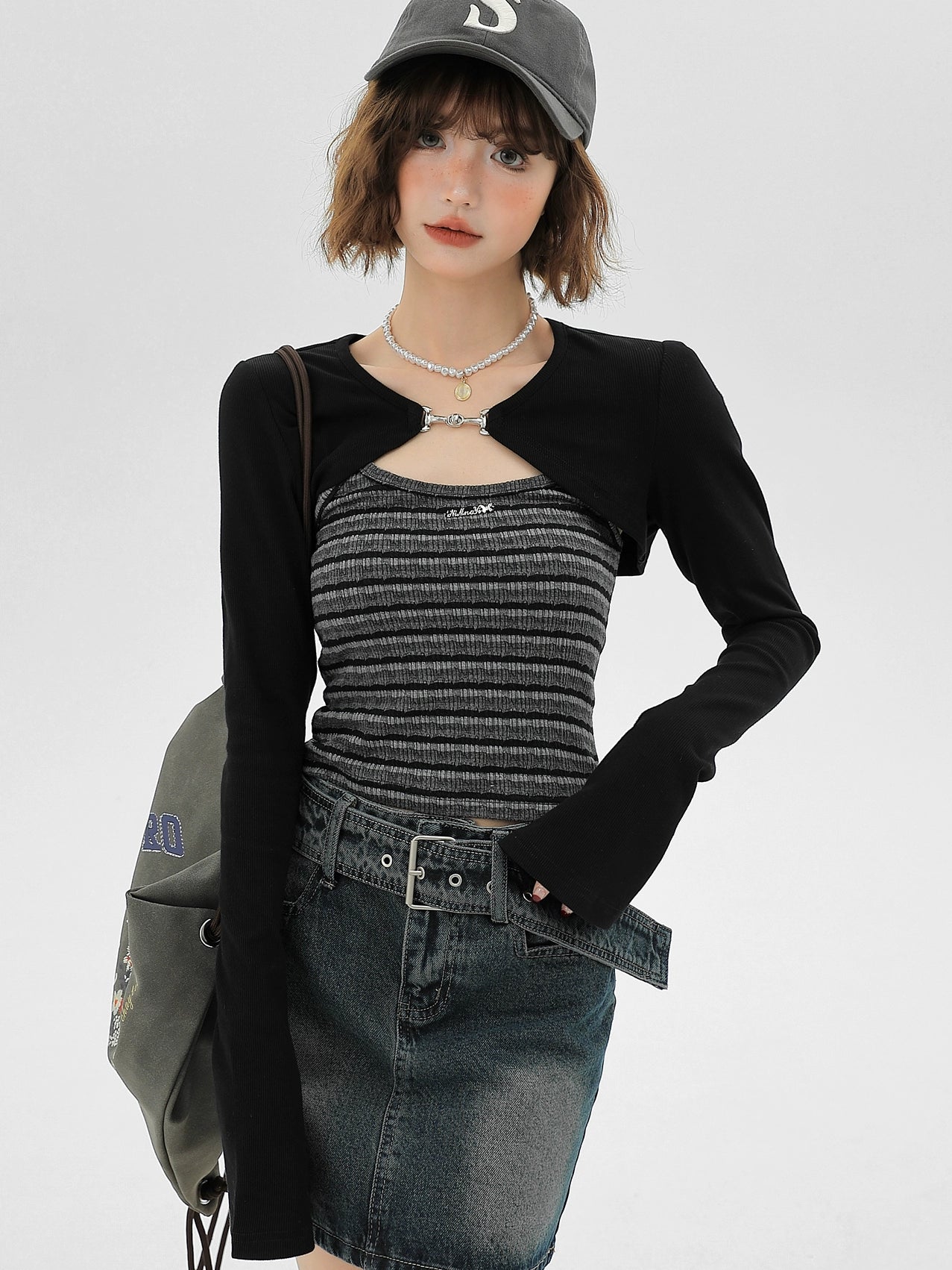 Girlyhalo美式两件套长袖女春季新款甜辣肌理感条纹背心坎肩上衣